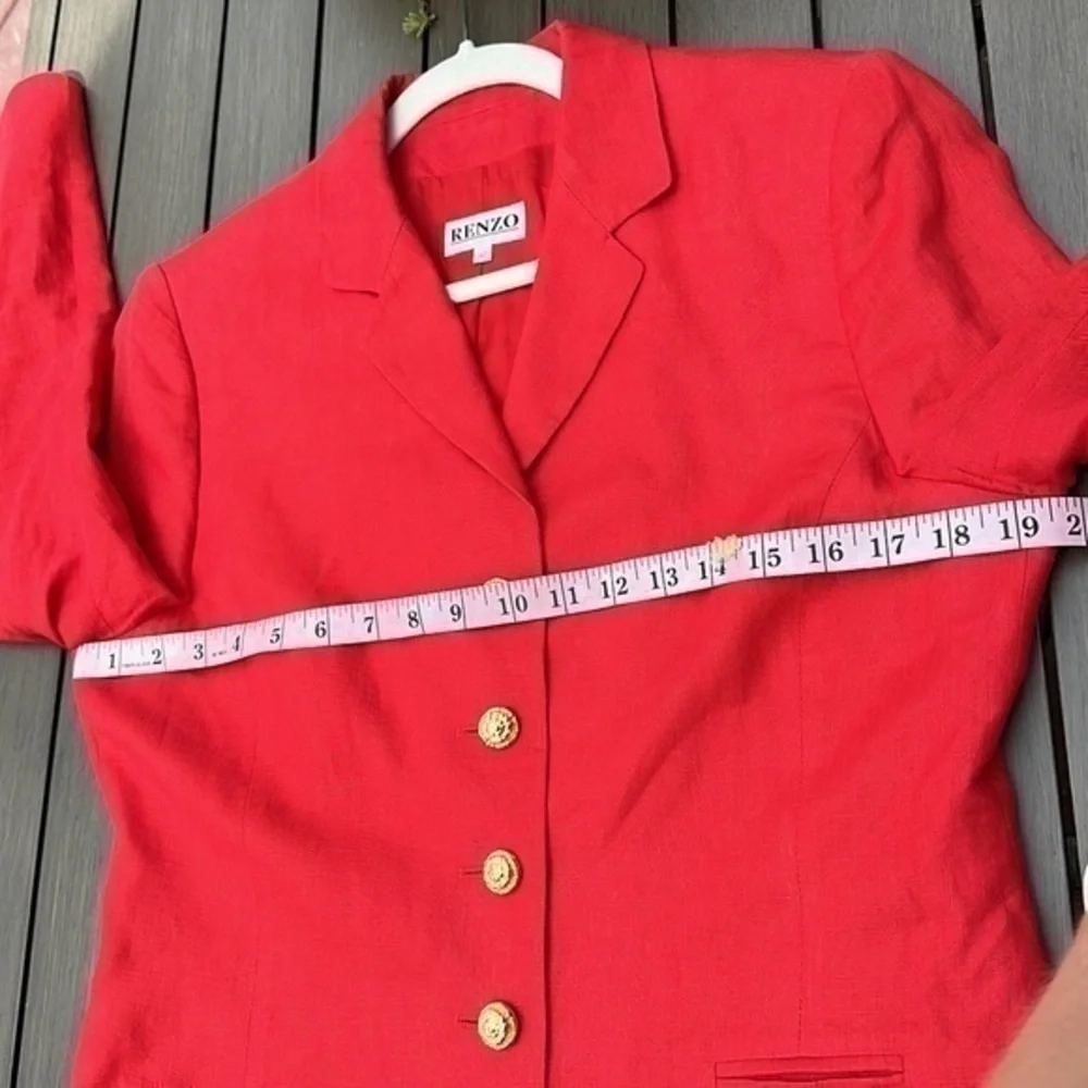 Renzo linen jacket blazer with gold four buttons